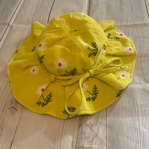 Super cute Daisy Sun Hat